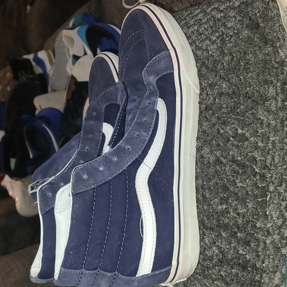 Vans - Picture 4 of 7